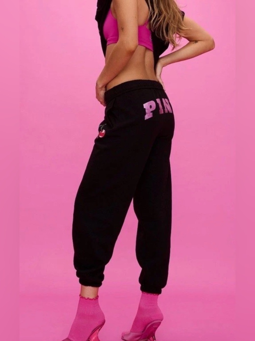 NWT Victoria Secret Pink cherry jogger pants
Size small S